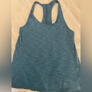 Lululemon tank